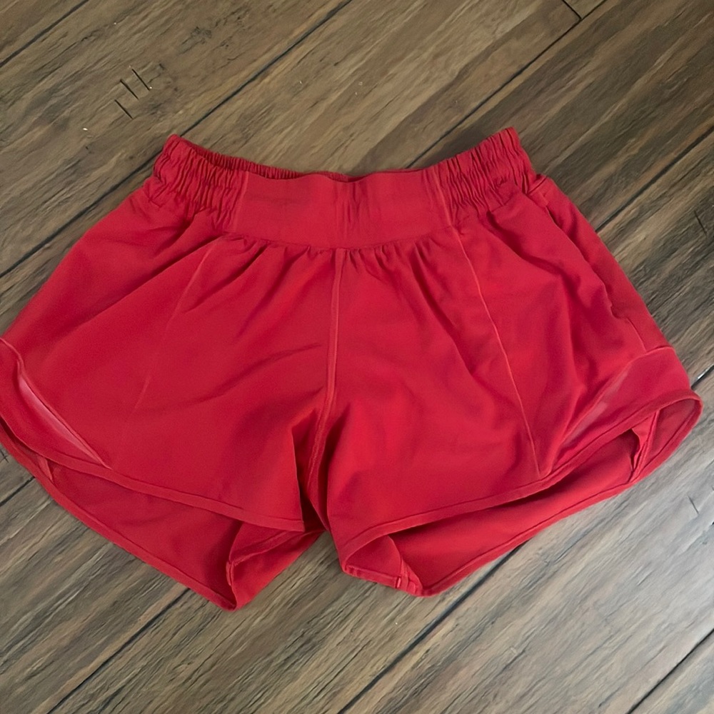 Red Size 4 Lululemon Hotty Hot Shorts ( 4 in. )